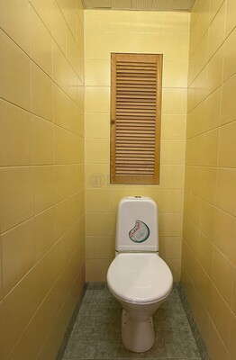 Продам двухкомнатную (2-комн.) квартиру, Маршала Захарова ул, 10к2, Москва г