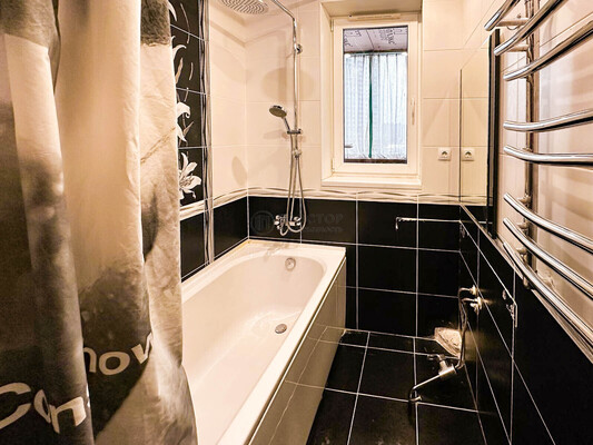 Продам двухкомнатную (2-комн.) квартиру, Игоря Мерлушкина ул, 2, Красногорск г