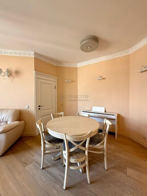 Продам двухкомнатную (2-комн.) квартиру, Астрадамский проезд, 4Ак2, Москва г