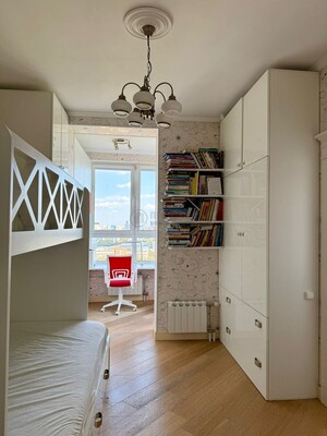 Продам двухкомнатную (2-комн.) квартиру, Астрадамский проезд, 4Ак2, Москва г