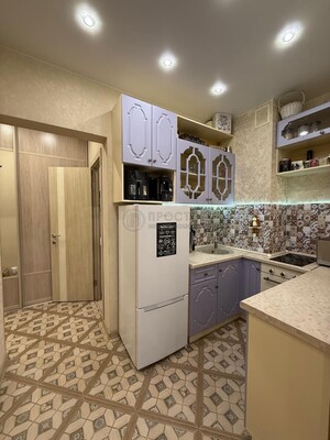 Продам однокомнатную (1-комн.) квартиру, Солнечный б-р, 2, Лопатино рп