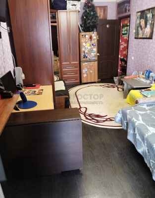 Продам трехкомнатную (3-комн.) квартиру, Толбухина ул, 7к1, Москва г