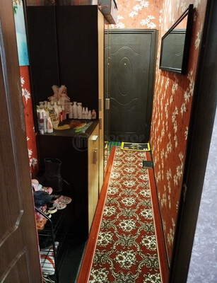 Продам трехкомнатную (3-комн.) квартиру, Толбухина ул, 7к1, Москва г
