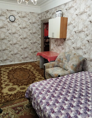 Продам трехкомнатную (3-комн.) квартиру, Толбухина ул, 7к1, Москва г