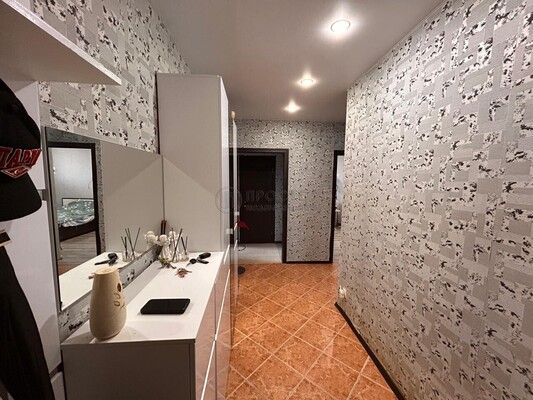 Продам двухкомнатную (2-комн.) квартиру, Троицкая ул, 3, Павлино д