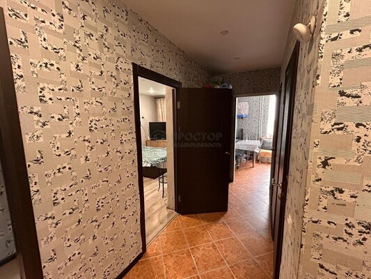 Продам двухкомнатную (2-комн.) квартиру, Троицкая ул, 3, Павлино д