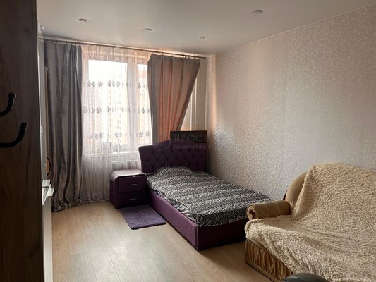 Продам двухкомнатную (2-комн.) квартиру, Троицкая ул, 3, Павлино д