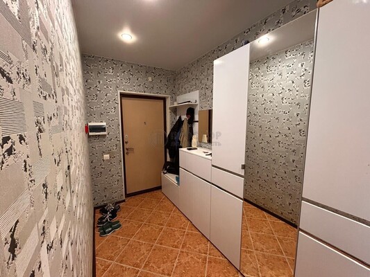 Продам двухкомнатную (2-комн.) квартиру, Троицкая ул, 3, Павлино д