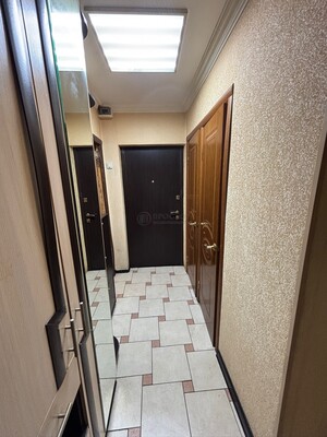 Продам трехкомнатную (3-комн.) квартиру, 13-я Парковая ул, 20к1, Москва г