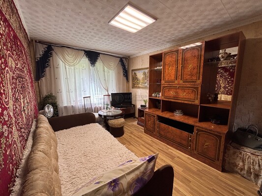 Продам трехкомнатную (3-комн.) квартиру, 13-я Парковая ул, 20к1, Москва г