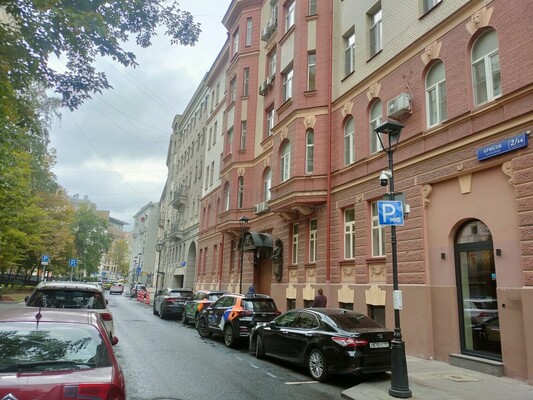 Продам двухкомнатную (2-комн.) квартиру, Брюсов пер, 2/14с2, Москва г