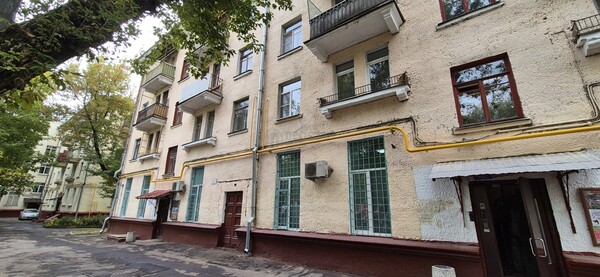Продам двухкомнатную (2-комн.) квартиру, Боженко ул, 14к2, Москва г