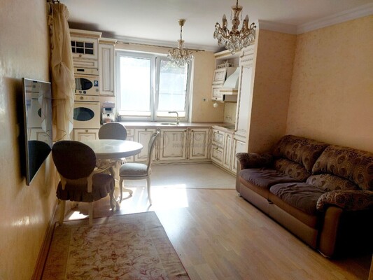 Продам двухкомнатную (2-комн.) квартиру, Будённого пр-кт, 26к2, Москва г