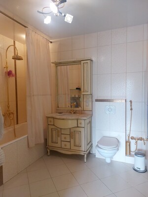Продам двухкомнатную (2-комн.) квартиру, Будённого пр-кт, 26к2, Москва г
