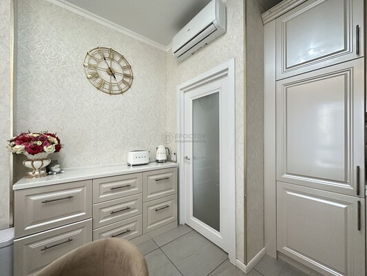 Продам двухкомнатную (2-комн.) квартиру, Красноказарменная ул, 14Ак1, Москва г