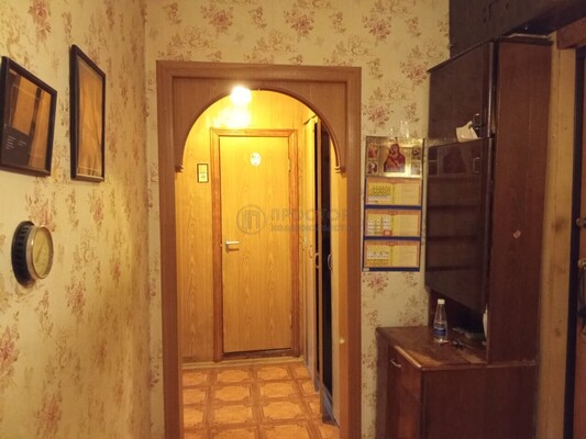 Продам двухкомнатную (2-комн.) квартиру, Мусы Джалиля ул, 38к1, Москва г