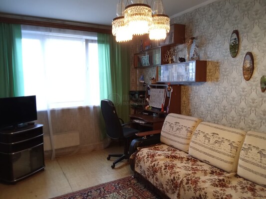 Продам двухкомнатную (2-комн.) квартиру, Мусы Джалиля ул, 38к1, Москва г