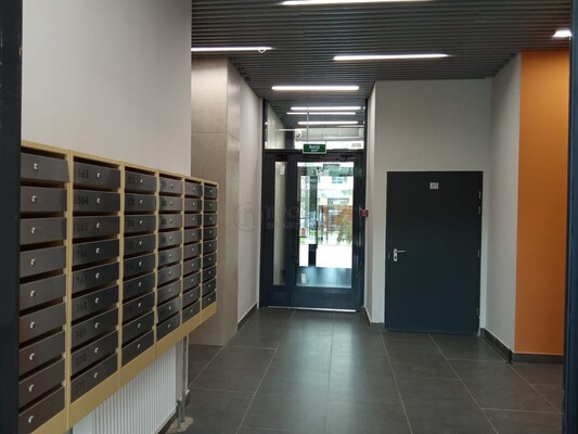 Продам трехкомнатную (3-комн.) квартиру, Ленинградское ш, 228к7, Москва г