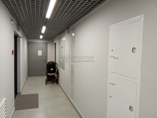 Продам трехкомнатную (3-комн.) квартиру, Ленинградское ш, 228к7, Москва г