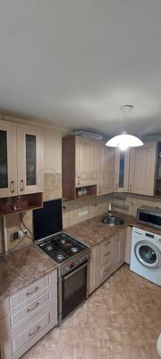 Продам двухкомнатную (2-комн.) квартиру, 16-я Парковая ул, 18, Москва г