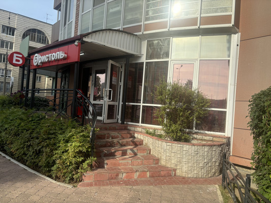 Продам торговое помещение 100 м2, Карла Маркса ул, 111, Сыктывкар г