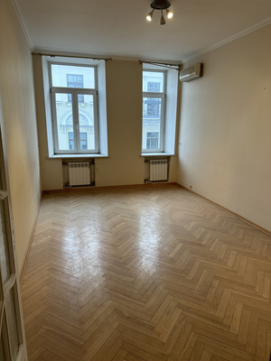 Продам многокомнатную квартиру, Пожарский пер, 8, Москва г