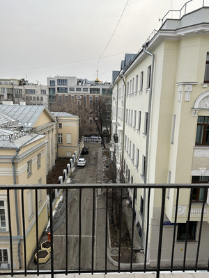 Продам многокомнатную квартиру, Пожарский пер, 8, Москва г