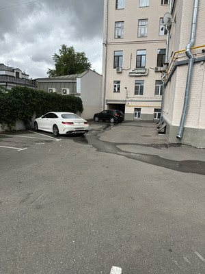 Продам многокомнатную квартиру, Пожарский пер, 8, Москва г