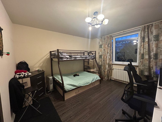 Продам трехкомнатную (3-комн.) квартиру, Салтыковская ул, 7к1, Москва г