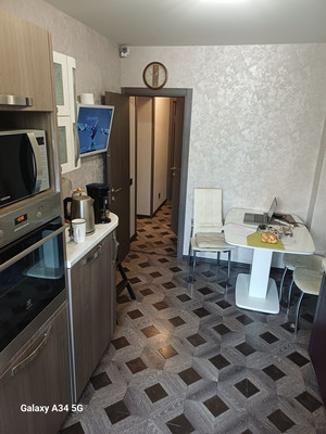Продам трехкомнатную (3-комн.) квартиру, Салтыковская ул, 7к1, Москва г