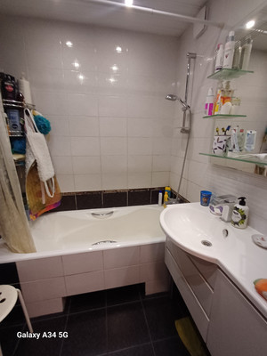 Продам трехкомнатную (3-комн.) квартиру, Салтыковская ул, 7к1, Москва г