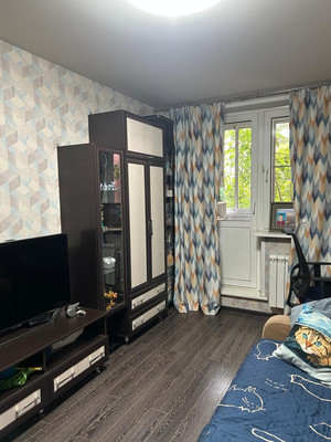 Продам трехкомнатную (3-комн.) квартиру, Салтыковская ул, 7к1, Москва г