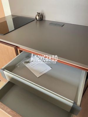 Продам однокомнатную (1-комн.) квартиру, Коли Томчака ул, 10, Санкт-Петербург г