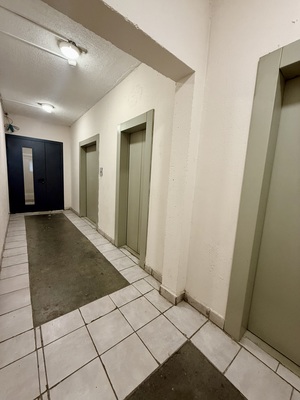 Продам трехкомнатную (3-комн.) квартиру, Ильинский б-р, 8, Красногорск г