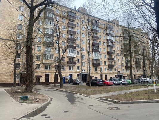 Продам коммерческое помещение 365 м2, Дербеневская наб, 13/17к2, Москва г