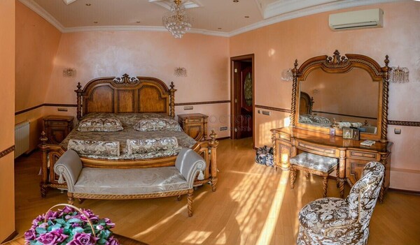 Продам многокомнатную квартиру, Гиляровского ул, 7, Москва г