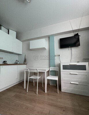 Продам однокомнатную (1-комн.) квартиру, Варшавское ш, 17с5, Москва г
