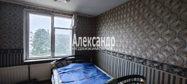 Продам трехкомнатную (3-комн.) квартиру, Тимуровская ул, 24к1, Санкт-Петербург г