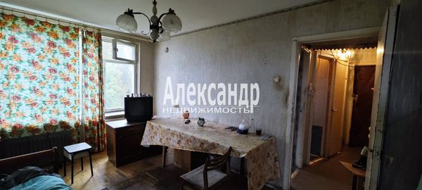 Продам трехкомнатную (3-комн.) квартиру, Тимуровская ул, 24к1, Санкт-Петербург г