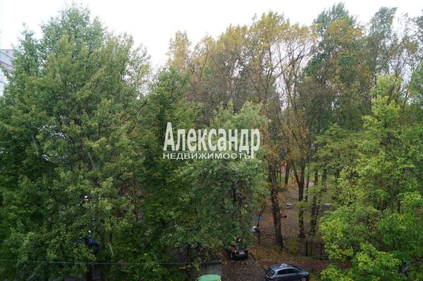 Продам трехкомнатную (3-комн.) квартиру, Тимуровская ул, 24к1, Санкт-Петербург г