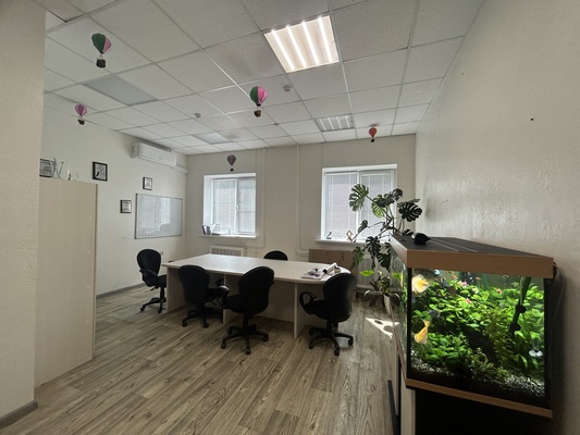 Продам коммерческое помещение 902,9 м2, Есенина ул, 116/1, Рязань г