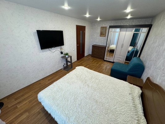 Продам однокомнатную (1-комн.) квартиру, Первостроителей пр-кт, 22к1, Комсомольск-на-Амуре г