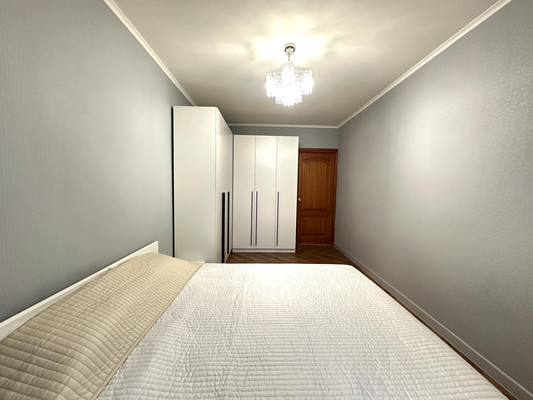 Продам многокомнатную квартиру, Чистопольская ул, 10/8, Казань г