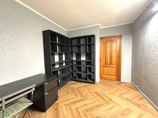 Продам многокомнатную квартиру, Чистопольская ул, 10/8, Казань г