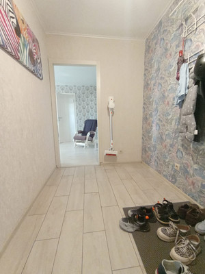 Продам трехкомнатную (3-комн.) квартиру, Железнодорожная ул, 66, Тярлево п