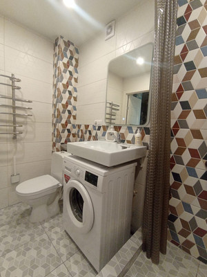 Продам трехкомнатную (3-комн.) квартиру, Железнодорожная ул, 66, Тярлево п