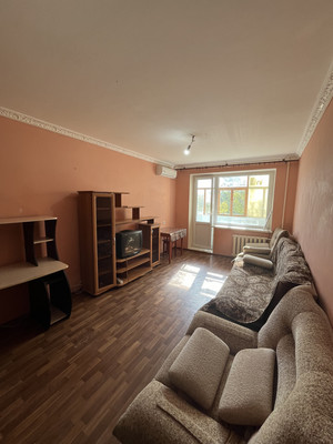 Продам двухкомнатную (2-комн.) квартиру, Энтузиастов ул, 13кА, Волгодонск г