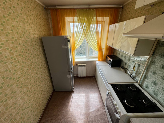 Продам двухкомнатную (2-комн.) квартиру, Советская ул, 37, Комсомольск-на-Амуре г