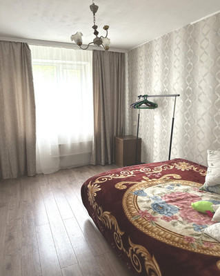 Продам трехкомнатную (3-комн.) квартиру, Дачная ул, 23, Раменское г