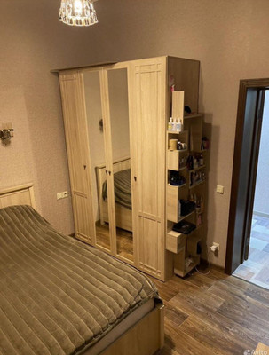 Продам трехкомнатную (3-комн.) квартиру, Гоголя ул, 118, Симферополь г